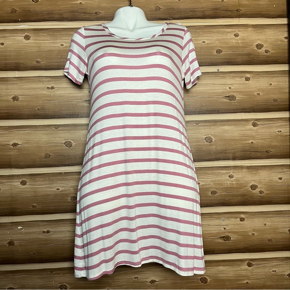 Chosse 5 Ítems For $30 Olivia Rae short sleeve cream pink‎ striped comfort dress